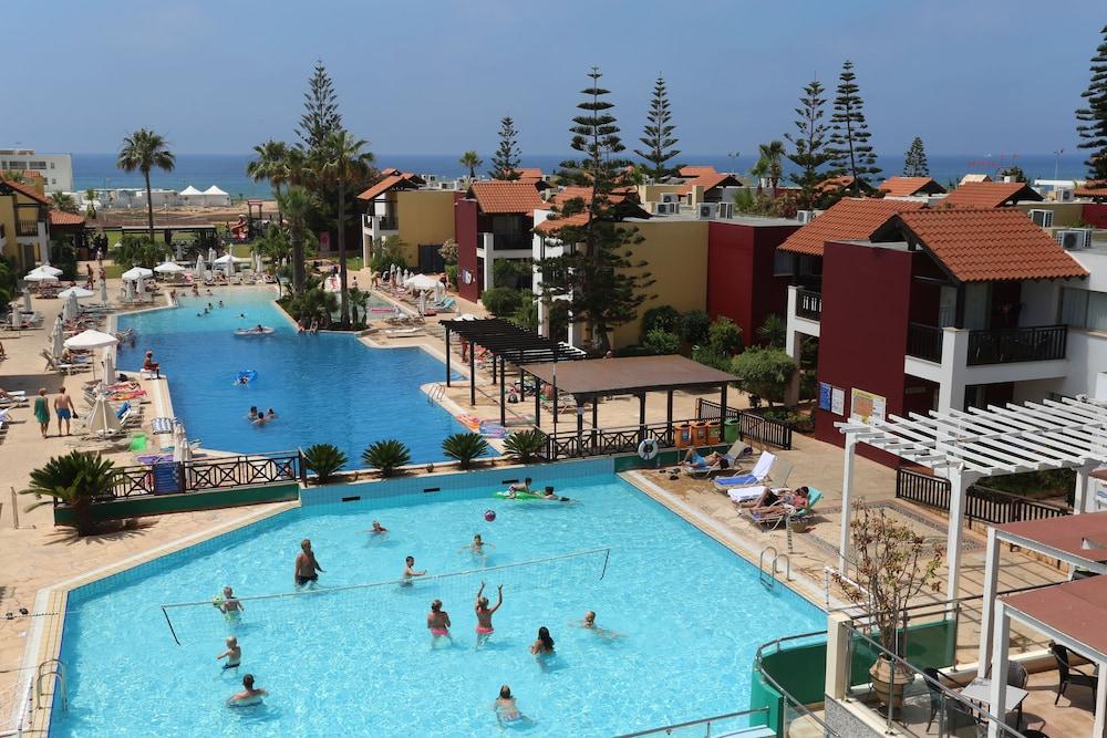 Atlantica Panthea Resort Ayia Napa Ngoại thất bức ảnh