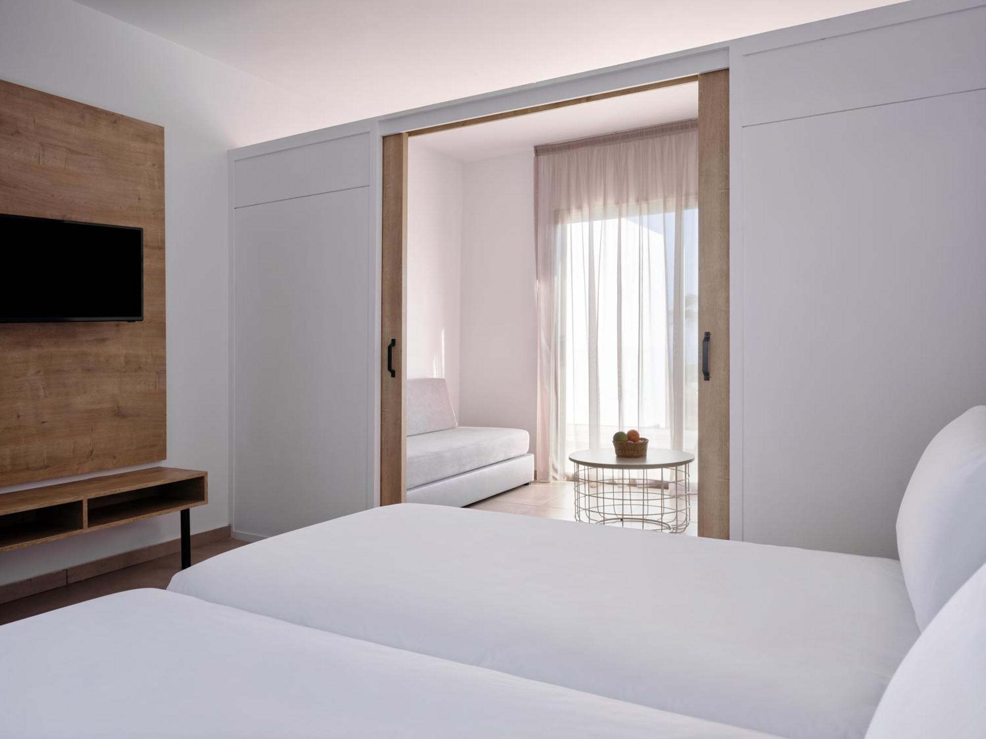Atlantica Panthea Resort Ayia Napa Ngoại thất bức ảnh