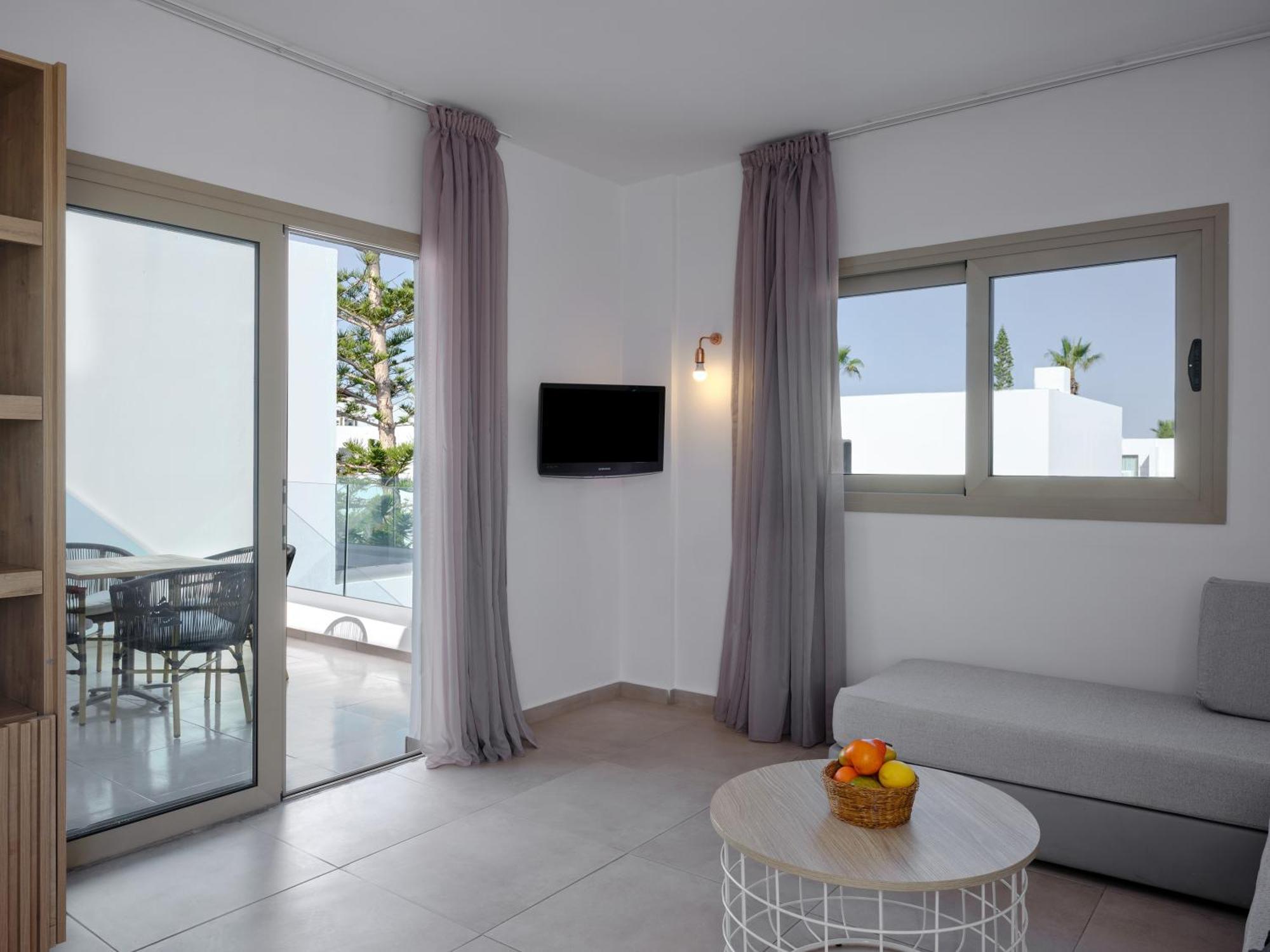 Atlantica Panthea Resort Ayia Napa Ngoại thất bức ảnh
