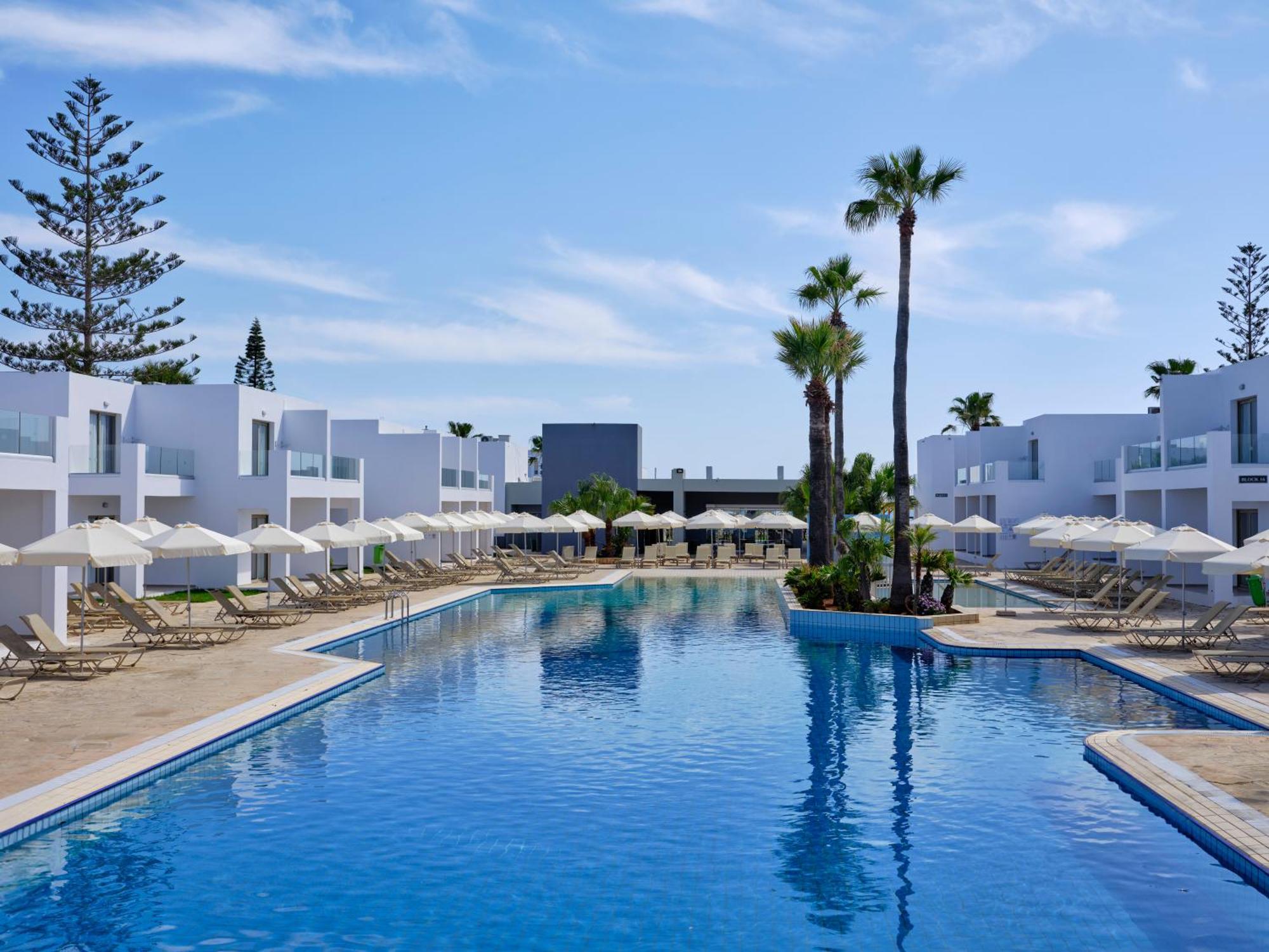 Atlantica Panthea Resort Ayia Napa Ngoại thất bức ảnh