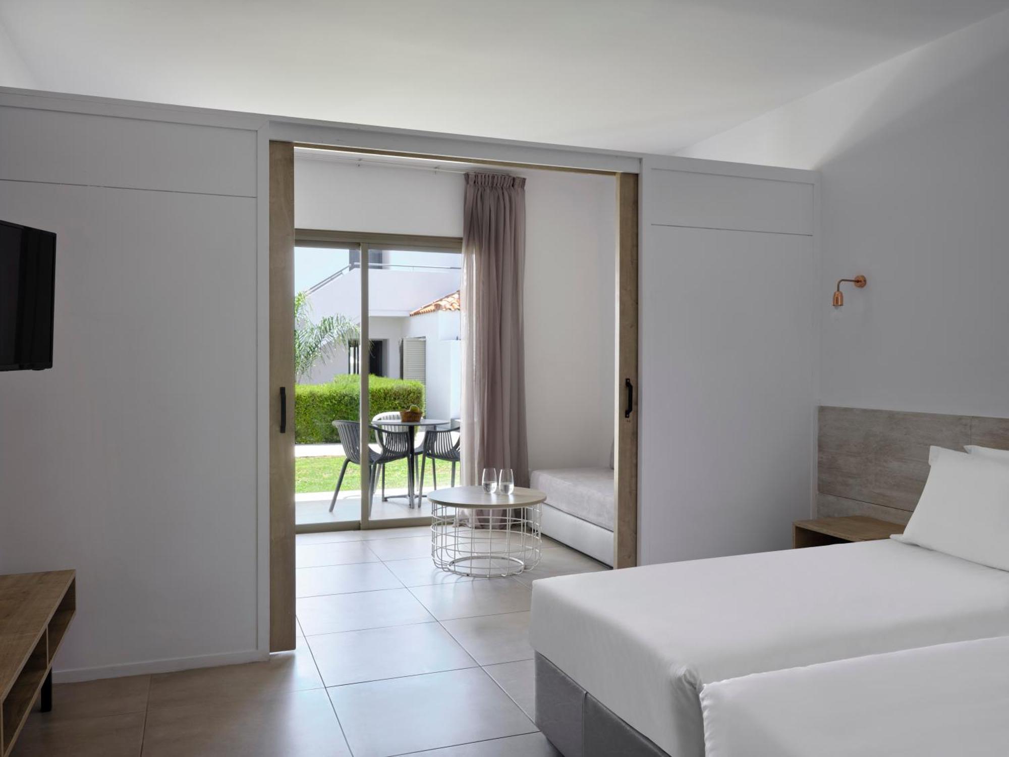 Atlantica Panthea Resort Ayia Napa Ngoại thất bức ảnh