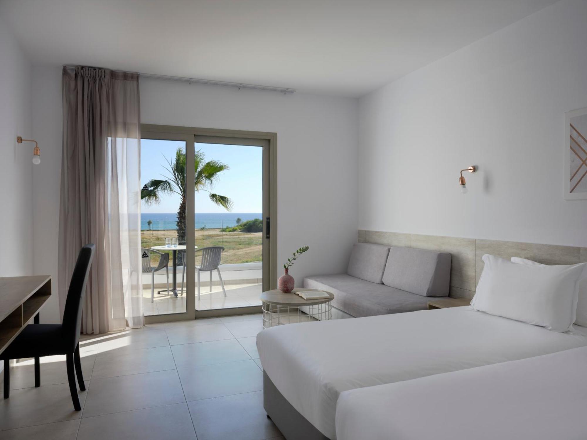 Atlantica Panthea Resort Ayia Napa Ngoại thất bức ảnh